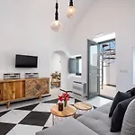 Fira 2-bed Sleeps 4 Hot Tub & Pet Friendly